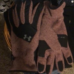 Under Armour Gloves